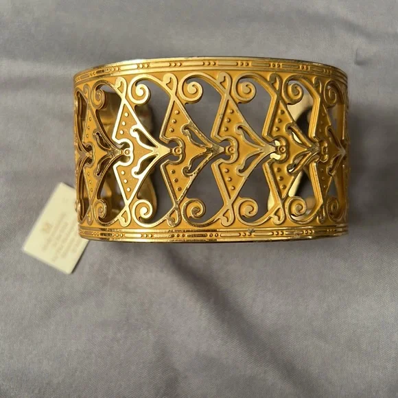 Gold cuff - Picture 2 of 4